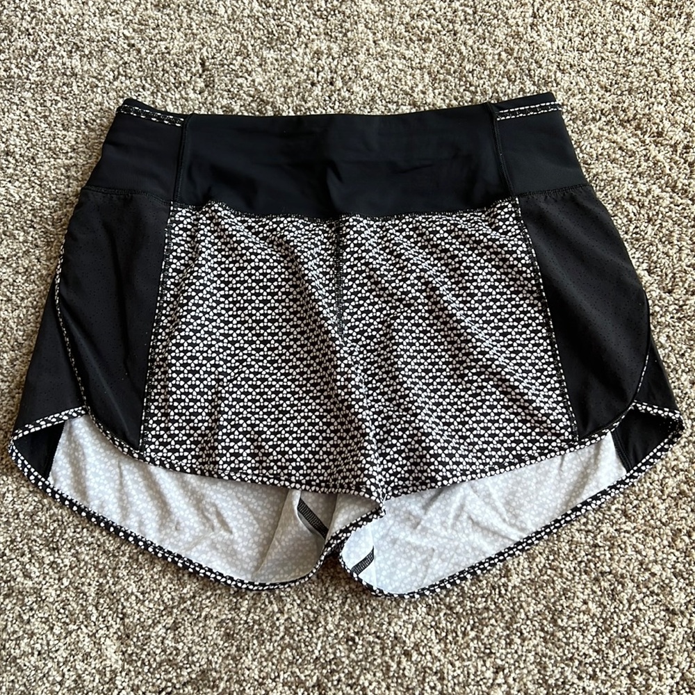Lululemon Real Quick Short *Perforated 3.5" — Monochromic Black
